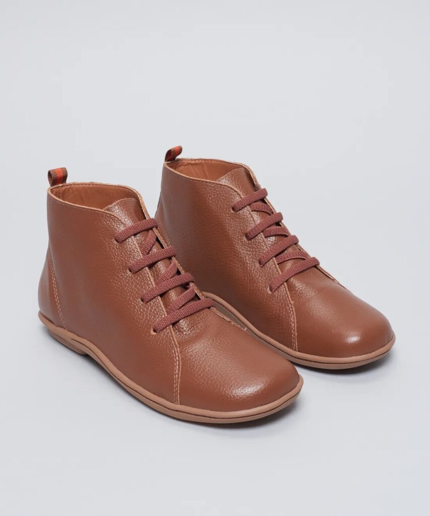Bota cano curto feminina