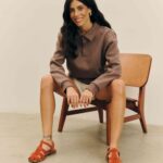 Sapato de camurça: história, relevância na moda e formas de combinar